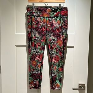 Lululemon Speed Up Tight Garden Zen Multi Crop